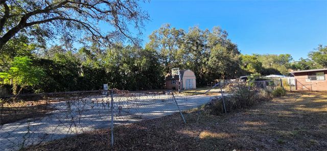 1702 S MILLER ROAD, Valrico, FL 33594