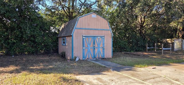 1702 S MILLER ROAD, Valrico, FL 33594