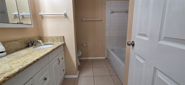 1702 S MILLER ROAD, Valrico, FL 33594