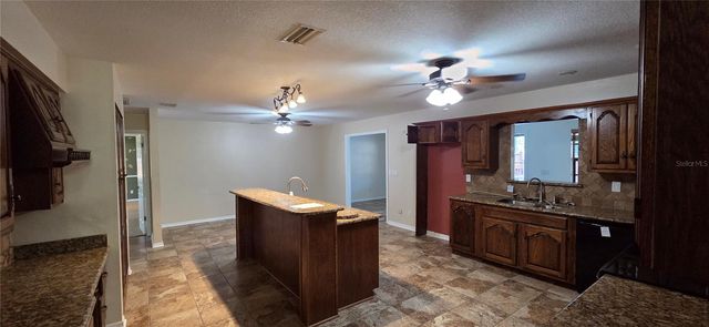 1702 S MILLER ROAD, Valrico, FL 33594