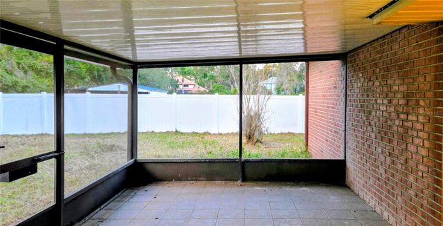 1702 S MILLER ROAD, Valrico, FL 33594