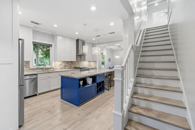 801 W 13th Street, Houston, TX 77008