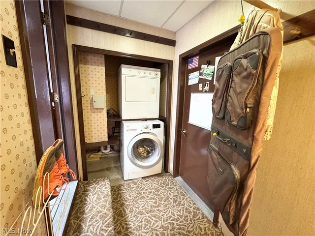 1945 Farmdale Avenue, Mineral Ridge, OH 44440