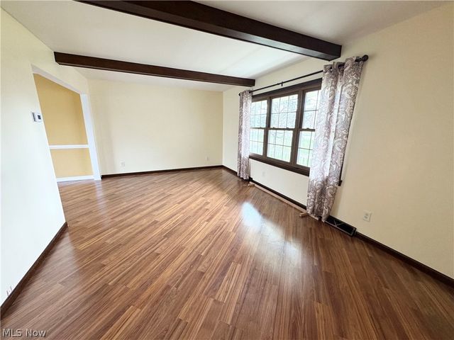 1945 Farmdale Avenue, Mineral Ridge, OH 44440