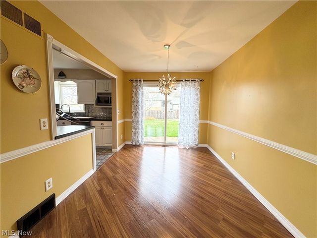 1945 Farmdale Avenue, Mineral Ridge, OH 44440