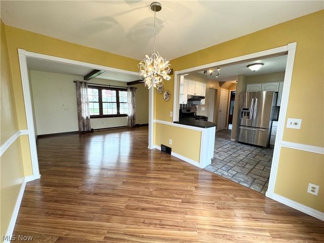 1945 Farmdale Avenue, Mineral Ridge, OH 44440