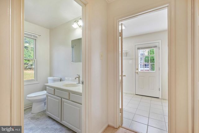 13905 HUXLEY COVE CT, Silver Spring, MD 20906