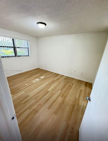 9878 Nob Hill Ln 9878, Sunrise, FL 33351