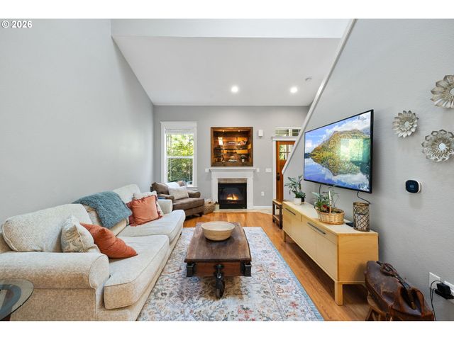 3650 SUMMERLINN Dr, West Linn, OR 97068