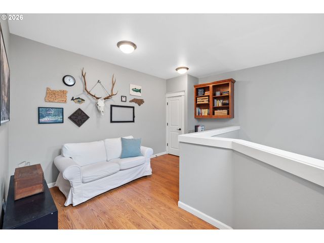 3650 SUMMERLINN Dr, West Linn, OR 97068