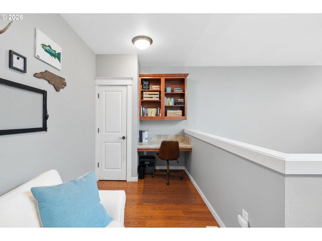 3650 SUMMERLINN Dr, West Linn, OR 97068