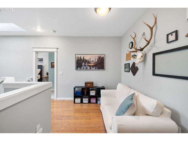 3650 SUMMERLINN Dr, West Linn, OR 97068