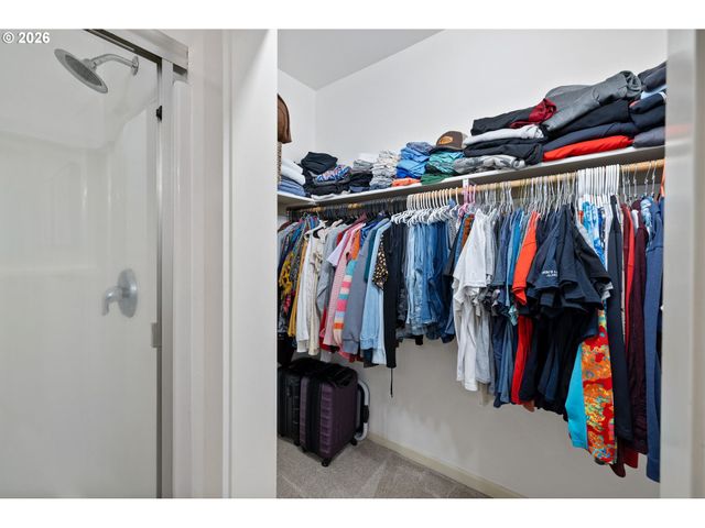 3650 SUMMERLINN Dr, West Linn, OR 97068