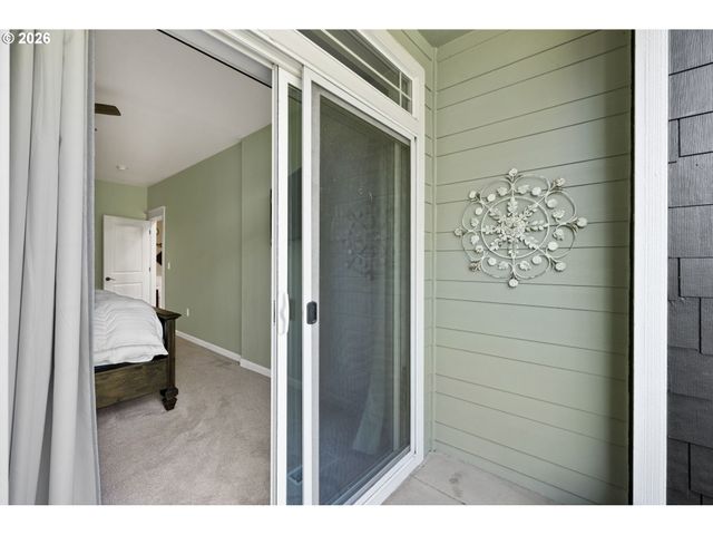 3650 SUMMERLINN Dr, West Linn, OR 97068