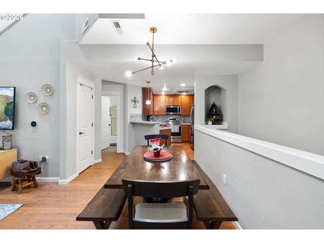 3650 SUMMERLINN Dr, West Linn, OR 97068