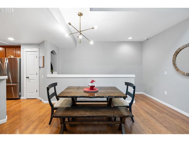 3650 SUMMERLINN Dr, West Linn, OR 97068