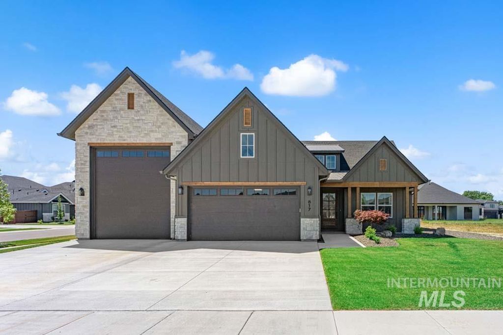817 N Gracie Avenue 1/4, Eagle, ID 83616 photo 1
