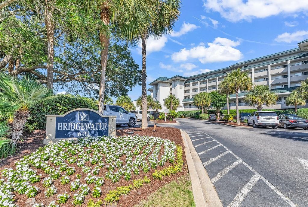 601 Retreat Beach Circle # 127, Pawleys Island, SC 29585 — exterior