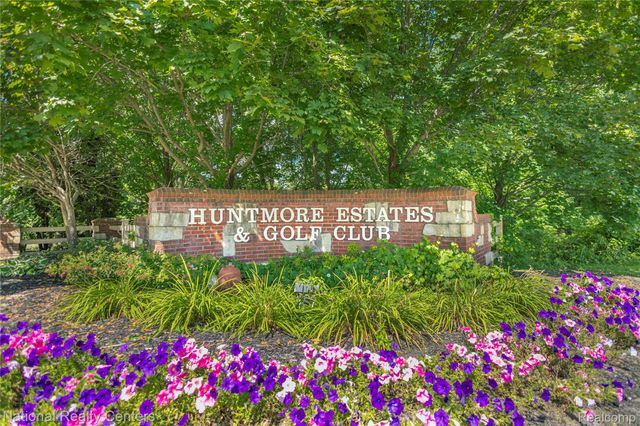 9760 Dornoch Trail, Brighton Township, MI 48114