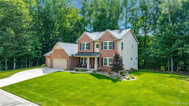 9760 Dornoch Trail, Brighton Township, MI 48114