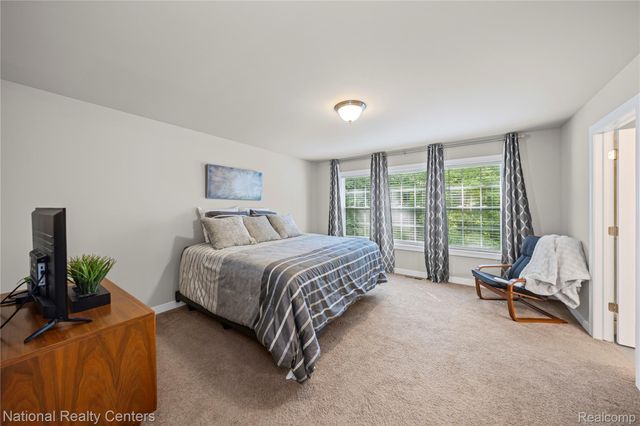 9760 Dornoch Trail, Brighton Township, MI 48114