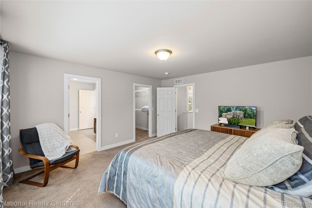 9760 Dornoch Trail, Brighton Township, MI 48114