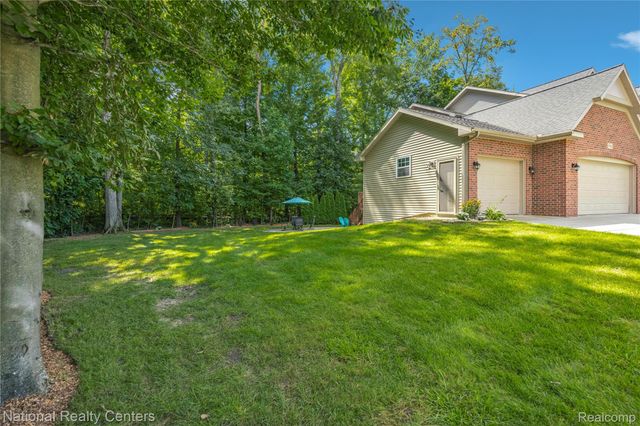 9760 Dornoch Trail, Brighton Township, MI 48114