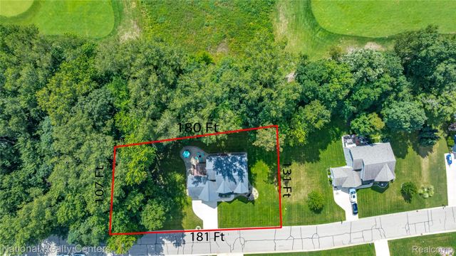 9760 Dornoch Trail, Brighton Township, MI 48114