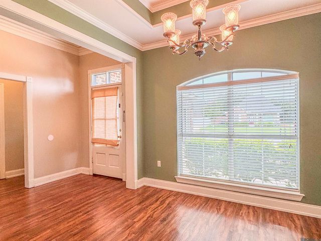 1923 Hunters Way Dr, Baton Rouge, LA 70816
