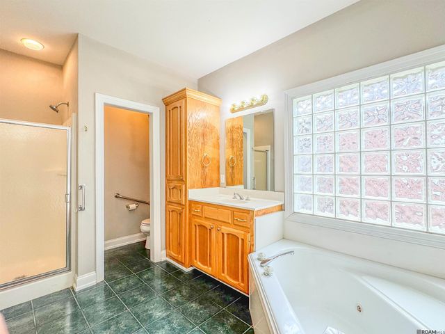 1923 Hunters Way Dr, Baton Rouge, LA 70816