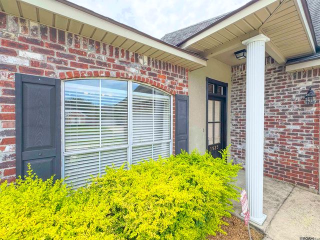1923 Hunters Way Dr, Baton Rouge, LA 70816
