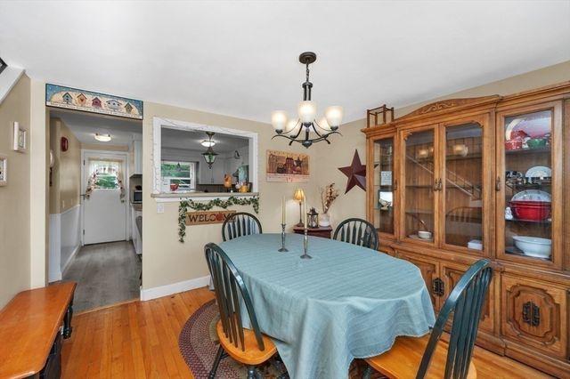 111 Warren St, Waltham, MA 02453