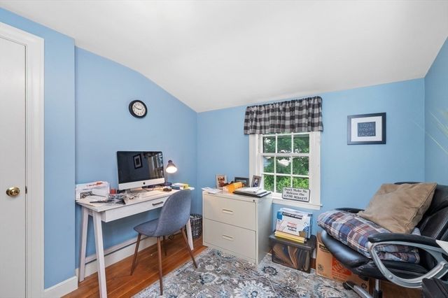111 Warren St, Waltham, MA 02453