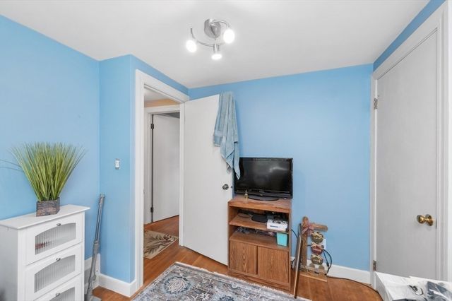 111 Warren St, Waltham, MA 02453