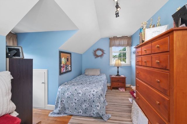 111 Warren St, Waltham, MA 02453