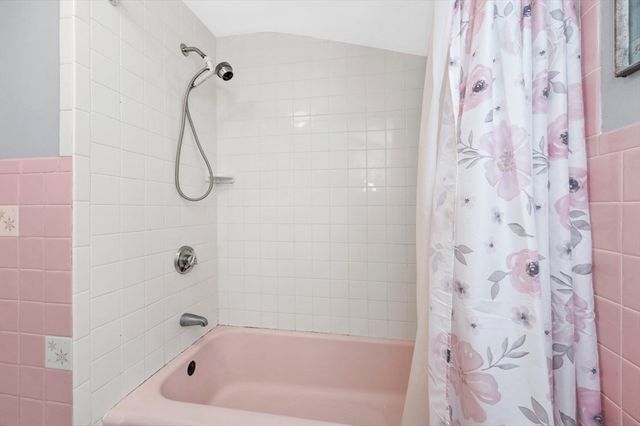 111 Warren St, Waltham, MA 02453