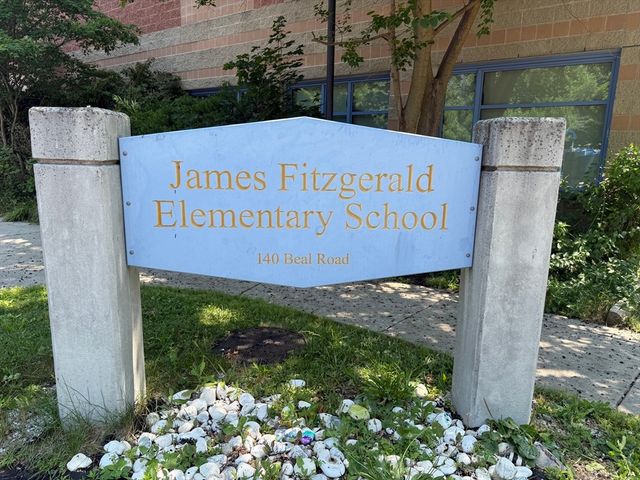111 Warren St, Waltham, MA 02453
