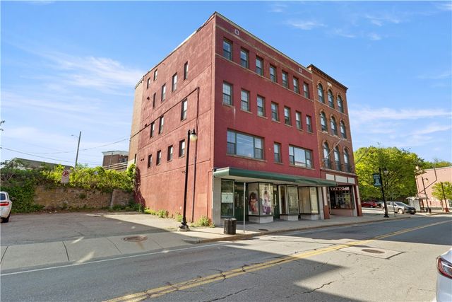 26 Main Street 6, Woonsocket, RI 02895