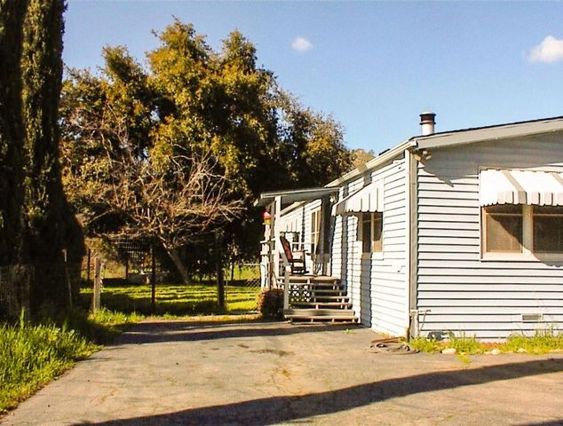 37314 Mistletoe Road, Yokuts Valley, CA 93675