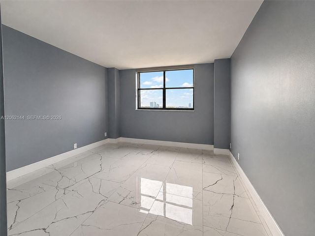 290 174th Street 1005, Sunny Isles Beach, FL 33160