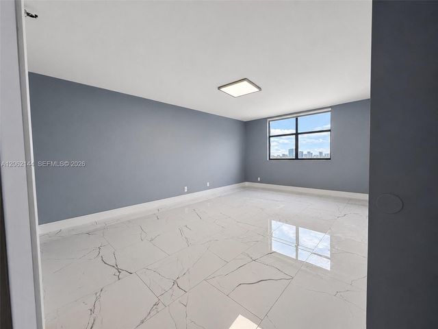 290 174th Street 1005, Sunny Isles Beach, FL 33160