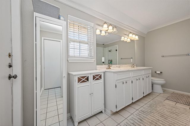 1910 Claiborne Drive, League City, TX 77573