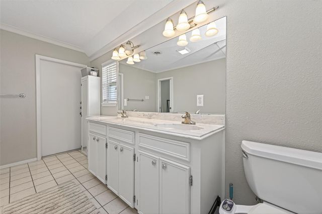 1910 Claiborne Drive, League City, TX 77573