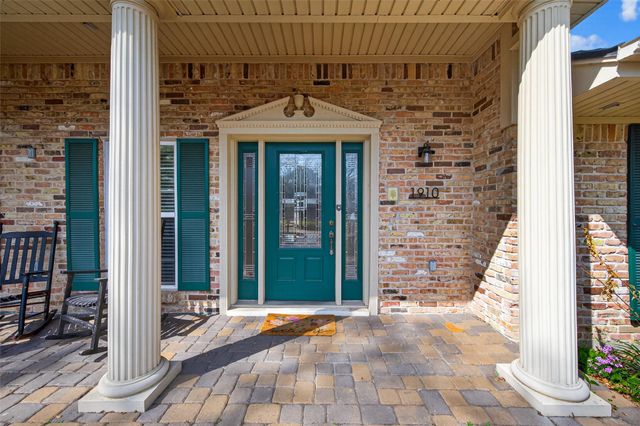 1910 Claiborne Drive, League City, TX 77573