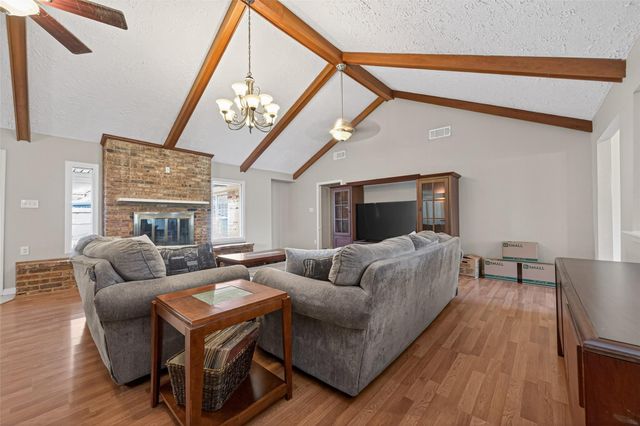 1910 Claiborne Drive, League City, TX 77573