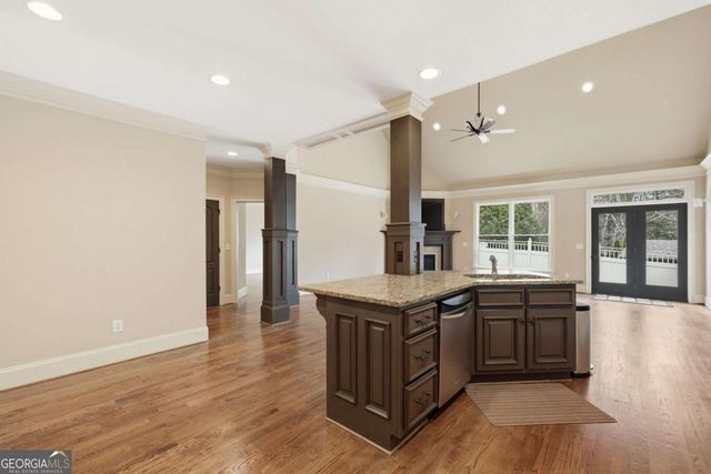 1786 Cambridge Square, Watkinsville, GA 30677