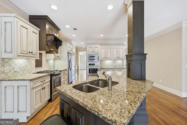 1786 Cambridge Square, Watkinsville, GA 30677