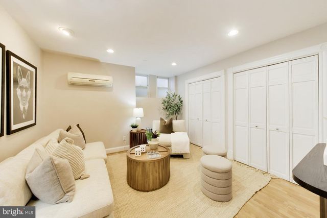 1404 CONSTITUTION AVE NE, Washington, DC 20002