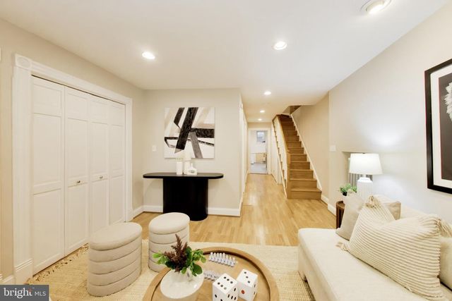 1404 CONSTITUTION AVE NE, Washington, DC 20002
