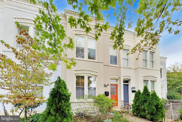1404 CONSTITUTION AVE NE, Washington, DC 20002